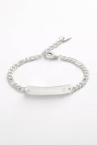 Darling Bracelet in silver with heart detail and engravable plate, designed as a timeless keepsake gift