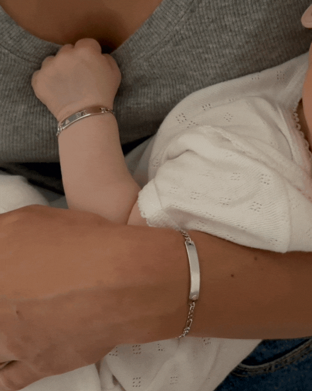 Pink Darling Silver matching bracelets with engravement 'Mae' for a personalised touch by Bluebird Jewellery.