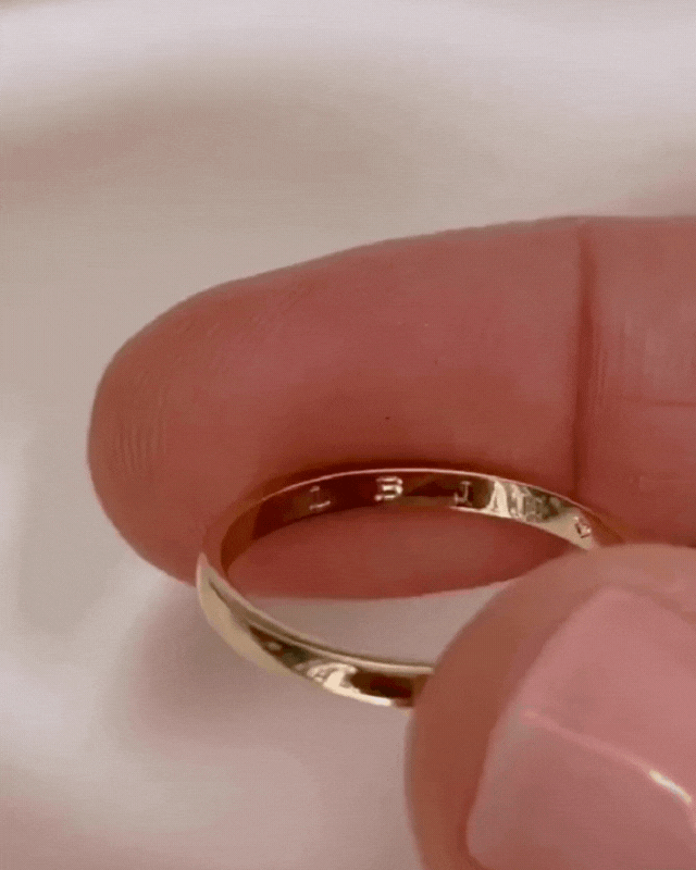 Size 7 signature ring with engraving.