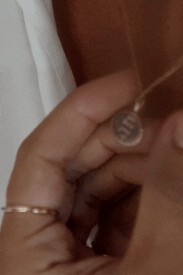 Double sided engraved Soléil Pendant 9ct Gold