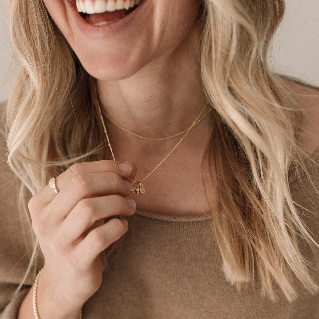 Gold chain for women with pendant deals