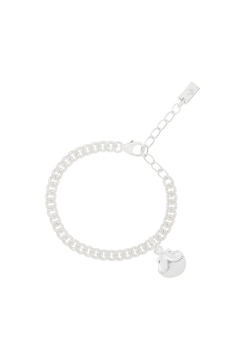 A delicate silver Lace Chain bracelet featuring a mermaid shell charm, crafted in fine jewellery style for a coastal-inspired look.