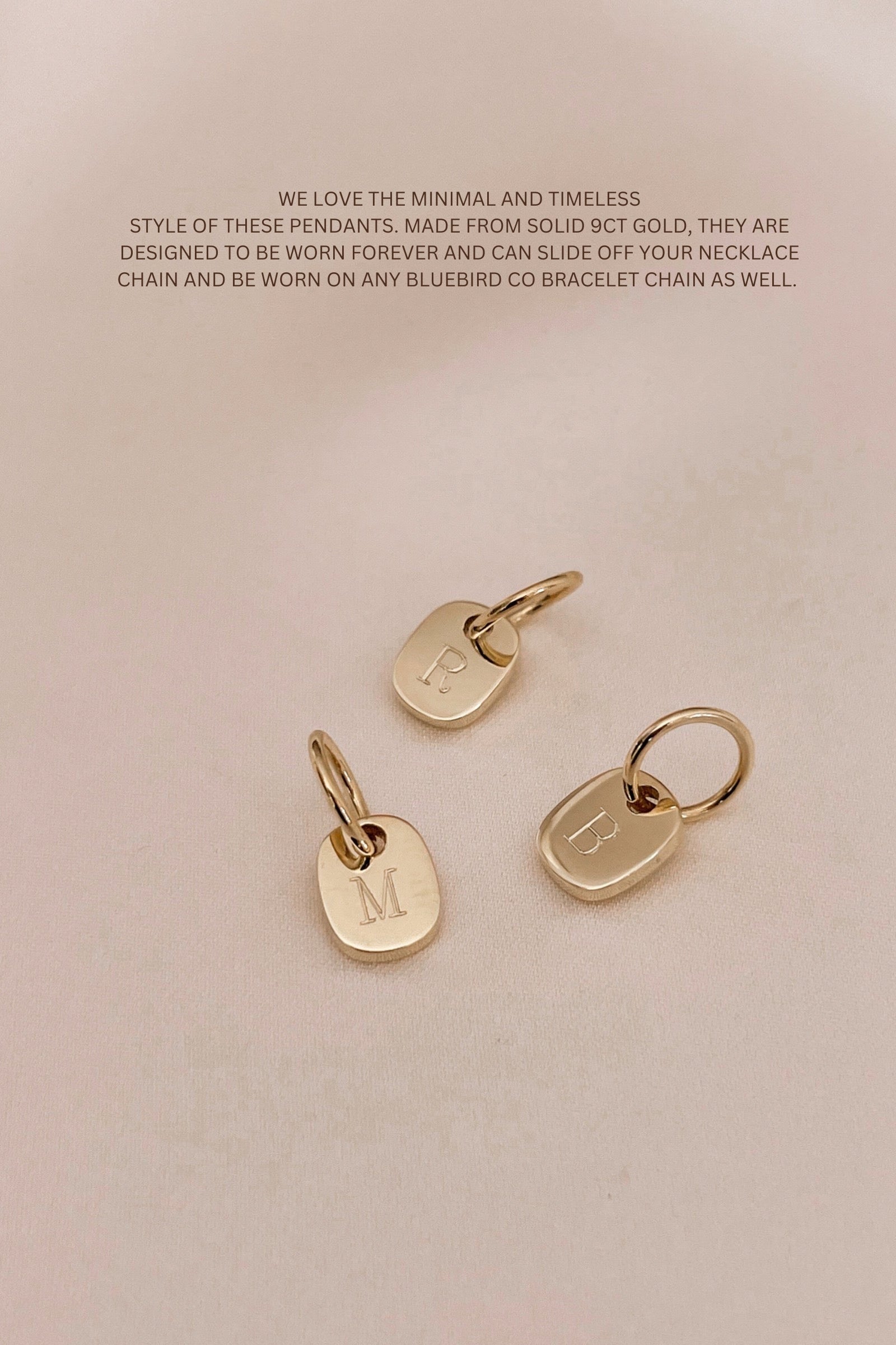 The Soild Gold Mini Rectangular Pendants by Bluebird Jewellery features gentle curves and a luxe, modern silhouette. Personalised with your chosen letter, it embodies feminine elegance and can be worn beautifully on any necklace, bracelet, or anklet chain.